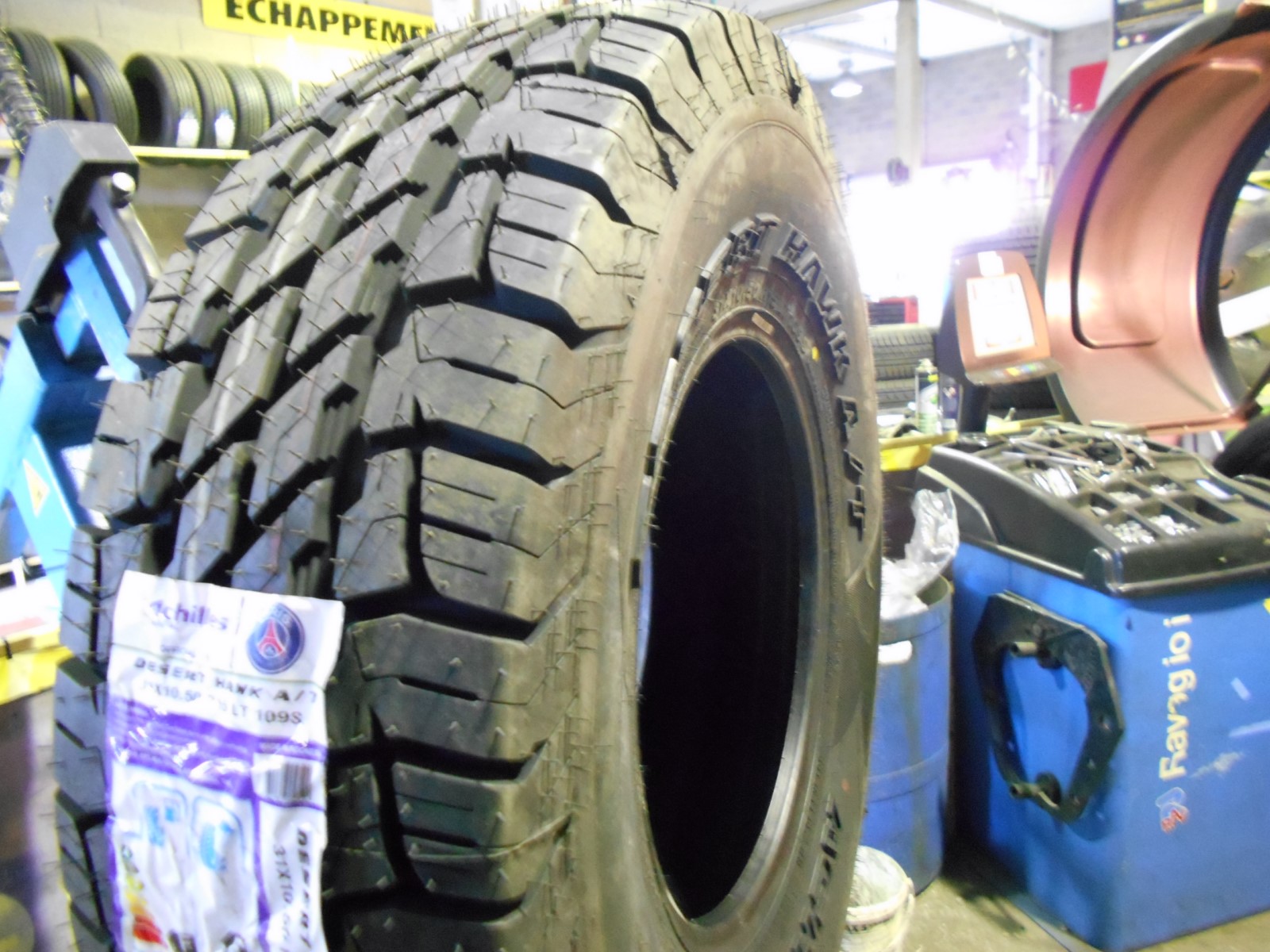 Pneu 4x4 à coté de saint mathieu de treviers