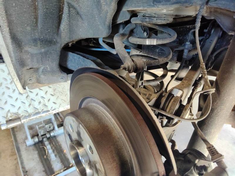 Remplacement disque et plaquette de frein Saint Aunes